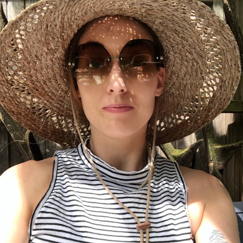 Meet your Posher, Lauren
